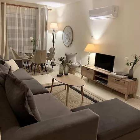 Stylish Well-equipped 2-bed Flat In Nicosia Centre * Strovolos