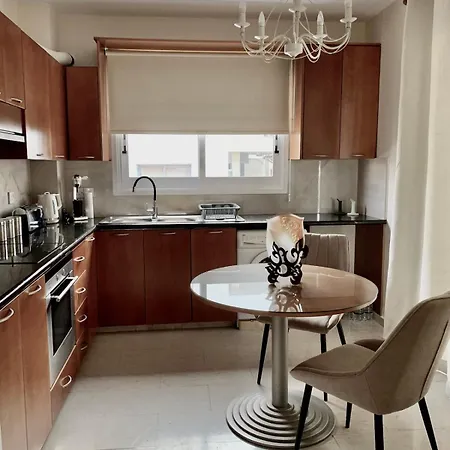 Stylish Well-equipped 2-bed Flat In Nicosia Centre Daire Strovolos