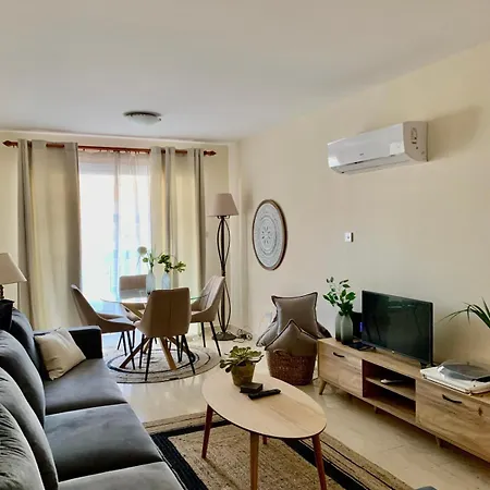 Daire Stylish Well-equipped 2-bed Flat In Nicosia Centre *